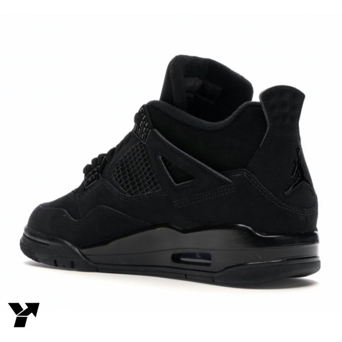 JORDAN 4 RETRO / BLACK CAT